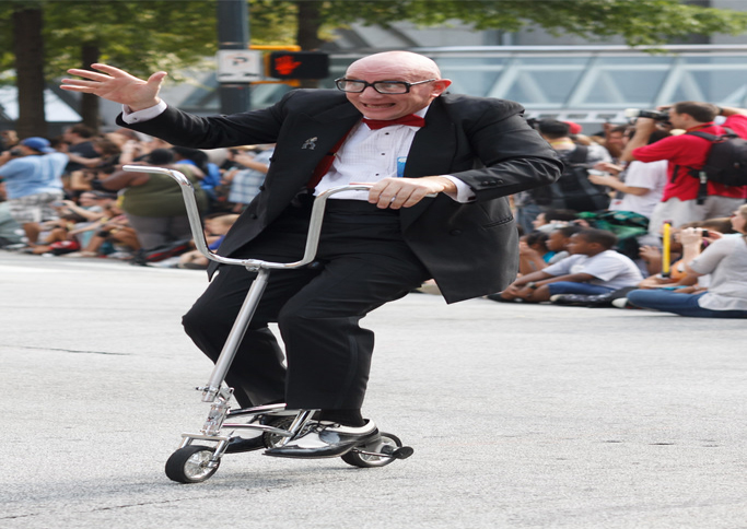 Last-Minute Quick and Easy Costumes for Grandparents